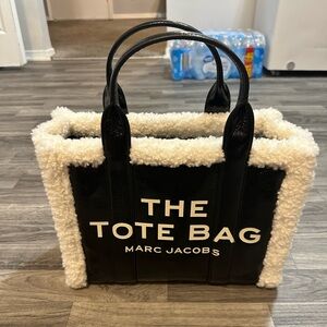 Marc Jacobs Crinkle Leather Tote Bag Medium New